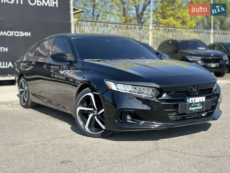 Седан Honda Accord 2022 в 
