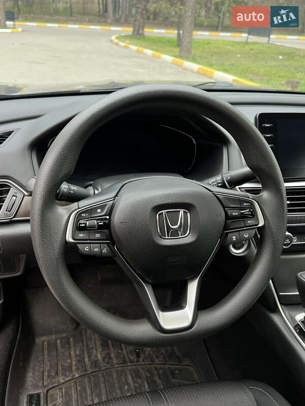 Седан Honda Accord 2018 в Софіївській Борщагівці