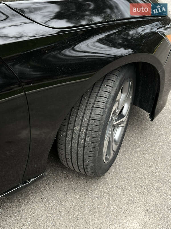 Седан Honda Accord 2018 в Софіївській Борщагівці