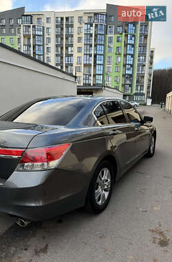 Седан Honda Accord 2012 в 