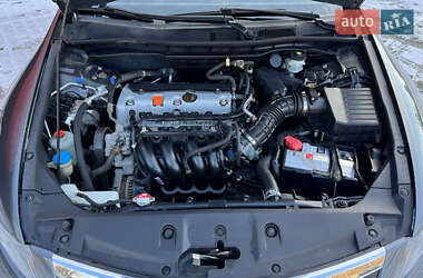 Седан Honda Accord 2012 в 