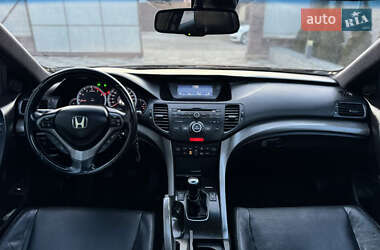 Седан Honda Accord 2010 в 