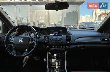 Седан Honda Accord 2016 в 