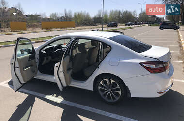 Седан Honda Accord 2017 в 