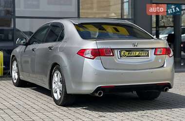 Седан Honda Accord 2010 в 