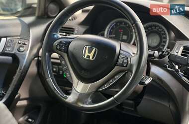 Седан Honda Accord 2010 в 