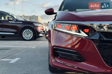 Седан Honda Accord 2018 в 
