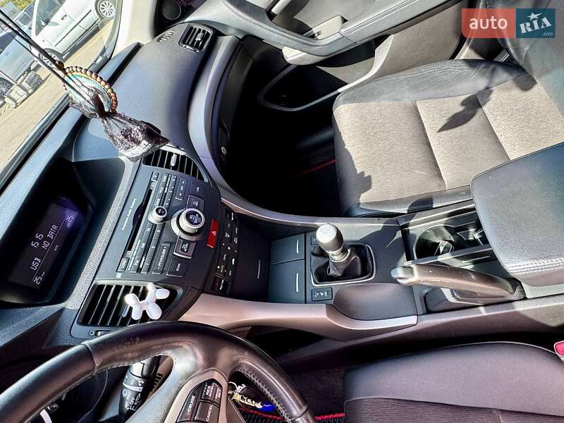 Седан Honda Accord 2010 в Києві