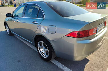 Седан Honda Accord 2004 в 