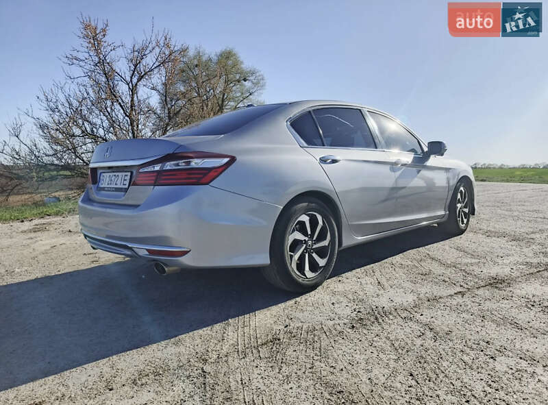 Седан Honda Accord 2016 в Пирятині