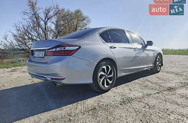 Седан Honda Accord 2016 в 