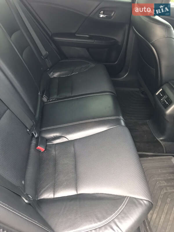 Седан Honda Accord 2014 в Одессе