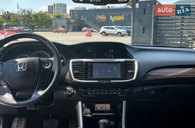 Седан Honda Accord 2016 в 