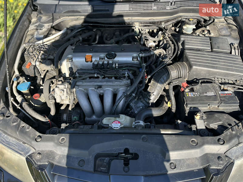 Седан Honda Accord 2005 в Львові