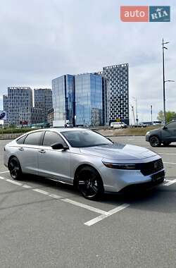 Седан Honda Accord 2023 в Киеве