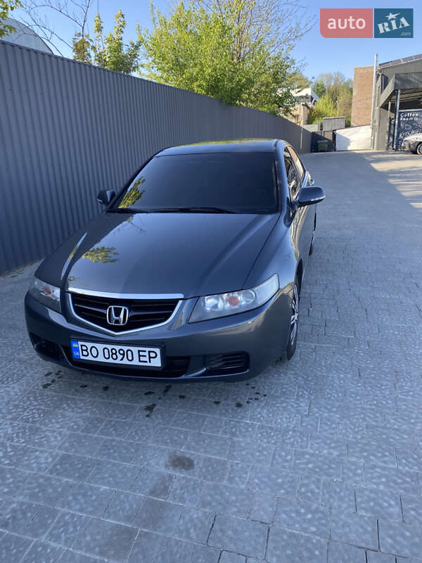 Седан Honda Accord 2003 в 