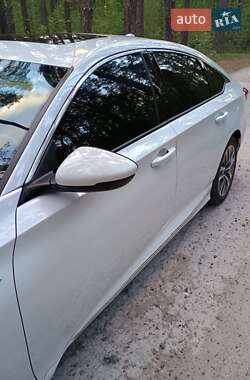 Седан Honda Accord 2022 в 