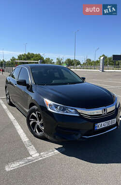 Седан Honda Accord 2016 в Києві