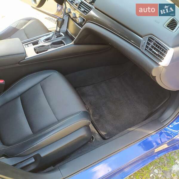 Седан Honda Accord 2018 в Києві