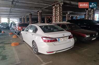 Седан Honda Accord 2016 в 