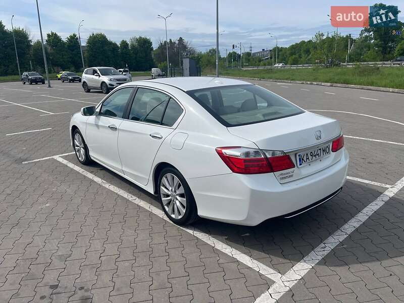 Седан Honda Accord 2013 в Вишгороді