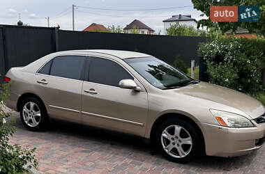Седан Honda Accord 2005 в 