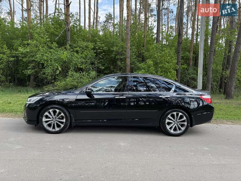 Седан Honda Accord 2013 в Житомире
