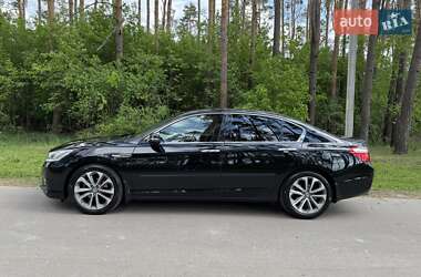 Седан Honda Accord 2013 в 