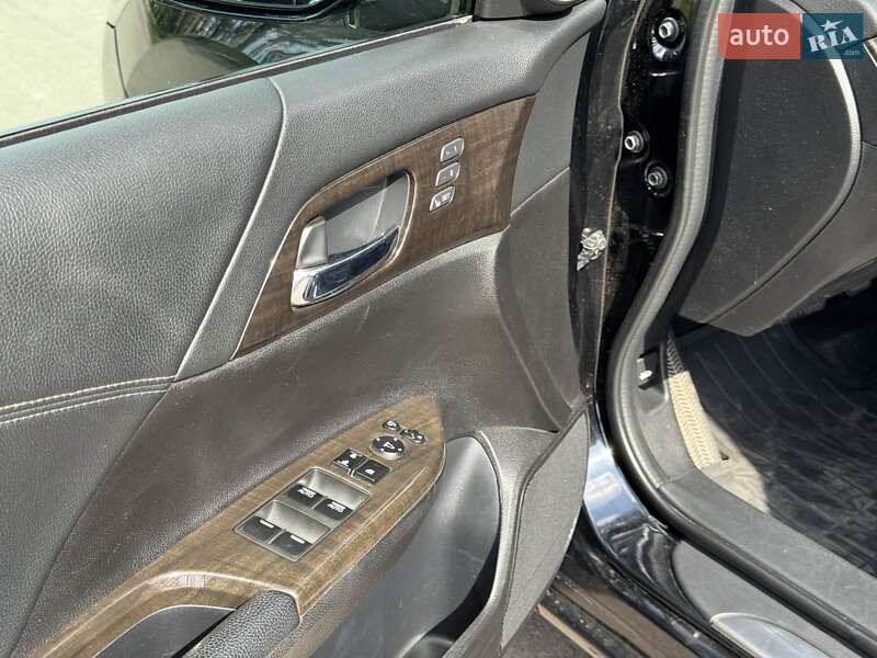 Седан Honda Accord 2013 в Житомире