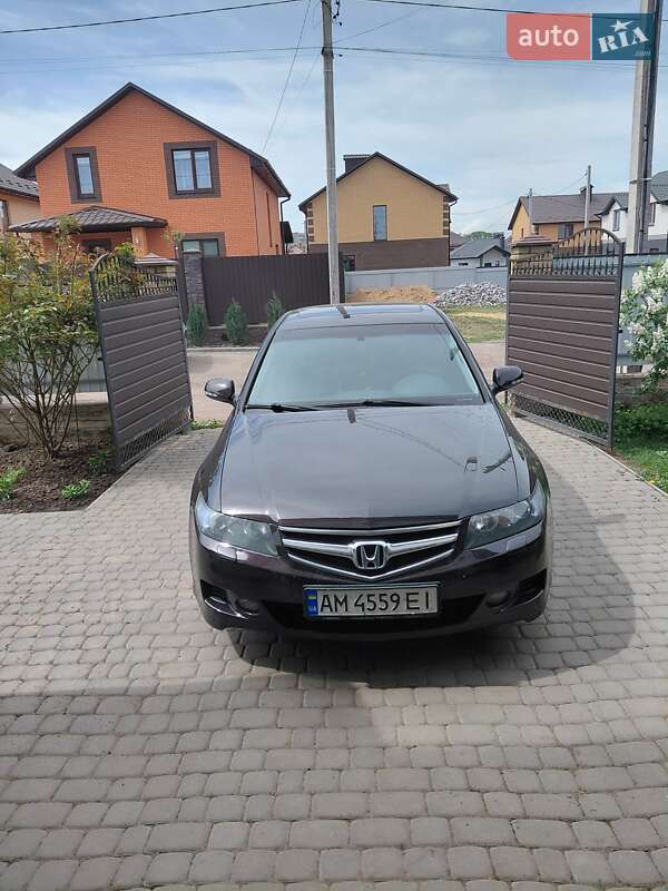 Седан Honda Accord 2006 в 