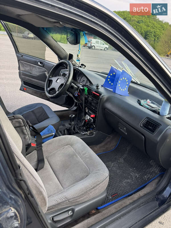 Седан Honda Accord 1990 в Обухове