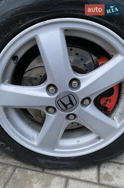 Седан Honda Accord 2004 в 