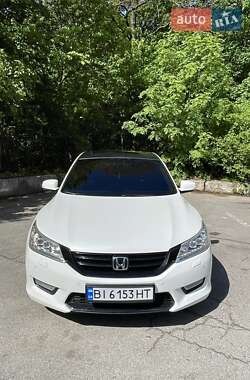 Седан Honda Accord 2013 в Полтаве