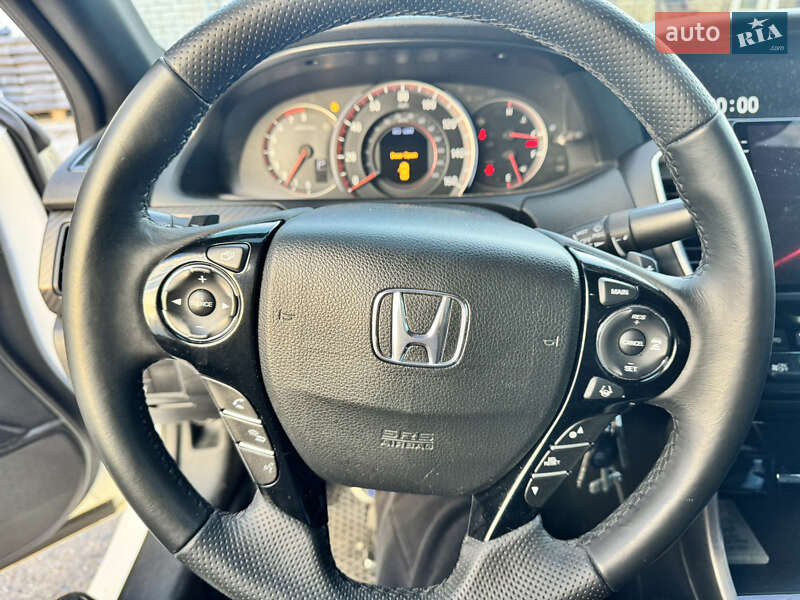 Седан Honda Accord 2016 в Дніпрі