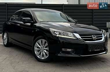 Седан Honda Accord 2013 в 