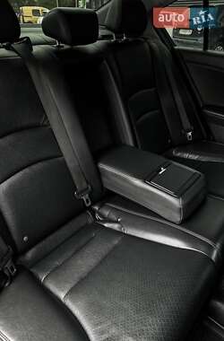 Седан Honda Accord 2013 в 