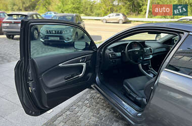 Купе Honda Accord 2013 в 