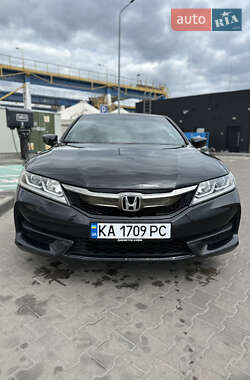 Купе Honda Accord 2015 в 