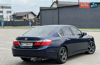 Седан Honda Accord 2015 в 