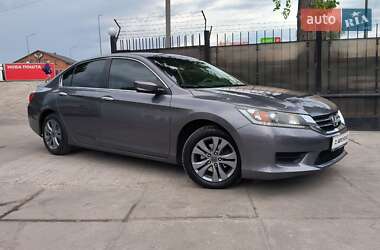 Седан Honda Accord 2014 в Киеве