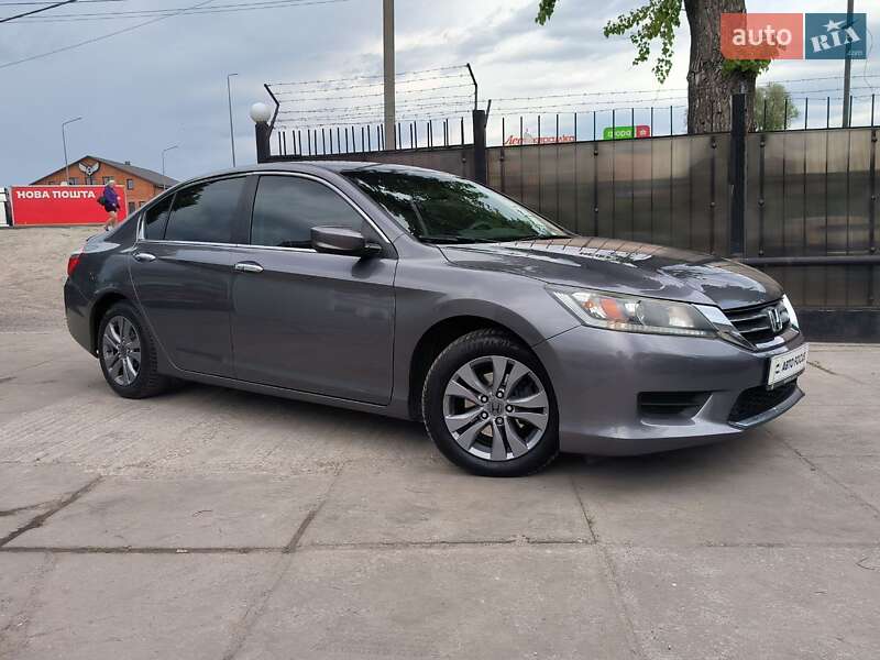 Седан Honda Accord 2014 в 
