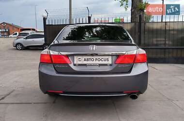 Седан Honda Accord 2014 в 