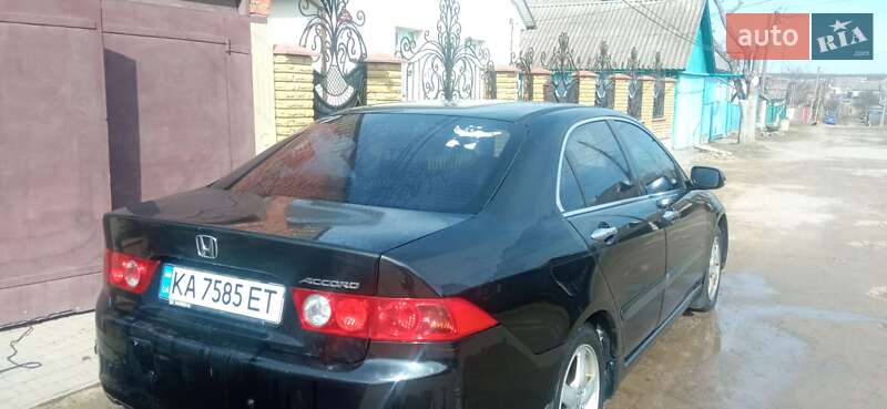 Седан Honda Accord 2003 в Бару