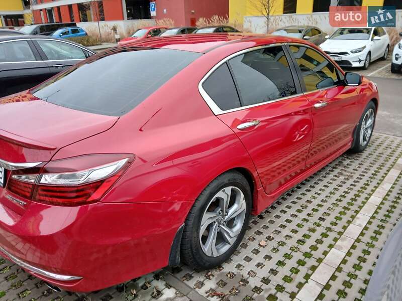 Седан Honda Accord 2016 в Киеве