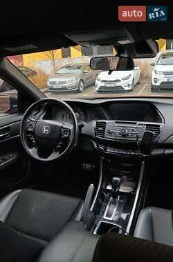 Седан Honda Accord 2016 в 