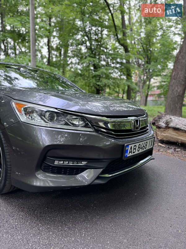 Седан Honda Accord 2017 в Виннице