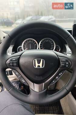 Седан Honda Accord 2012 в 