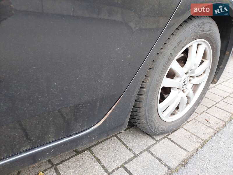 Седан Honda Accord 2012 в Киеве