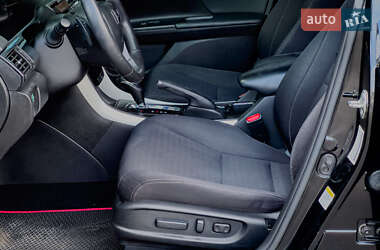 Седан Honda Accord 2015 в 