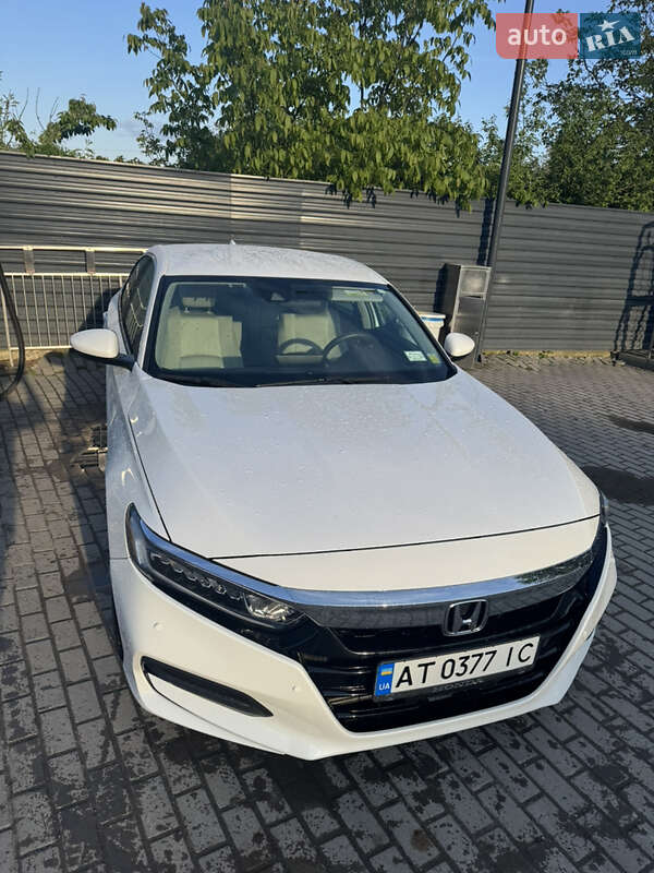 Седан Honda Accord 2018 в Ивано-Франковске